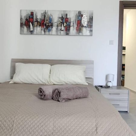Brand New 3 Bedroom Apartment Close To The Sea Gzira 外观 照片