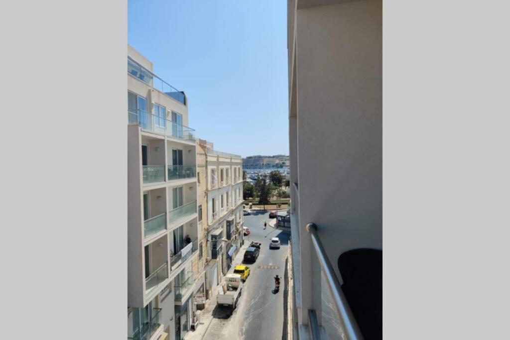 Brand New 3 Bedroom Apartment Close To The Sea Gzira 外观 照片